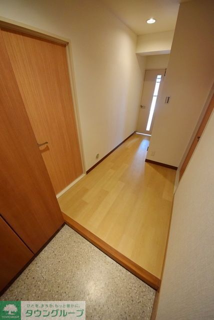 玄関　★お問い合わせはタウンハウジング府中店まで★