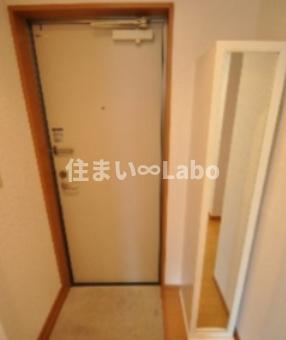 玄関　同建物別部屋参考写真