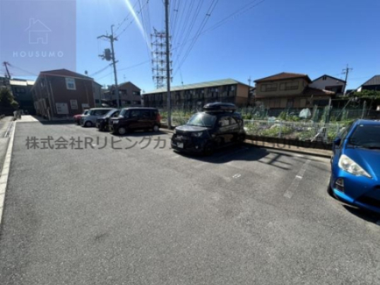 駐車場　駐車場完備です