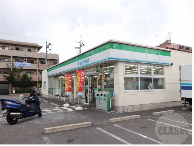 コンビニ　ファミリーマート佐井寺南が丘店（コンビニ）まで740m
