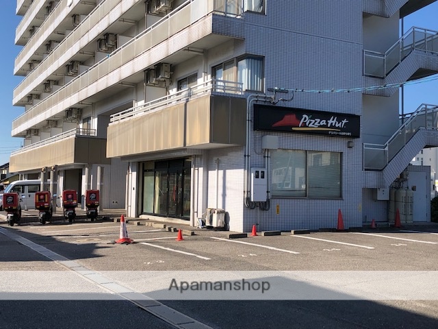 その他　PizzaHut（その他）まで115m