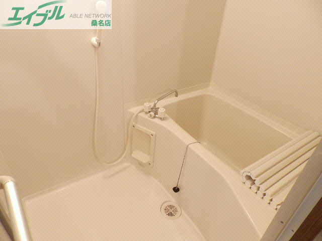 バス・シャワールーム　バス別部屋の写真です