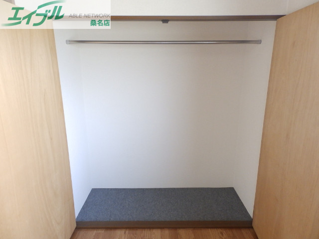 収納　収納別部屋の写真です