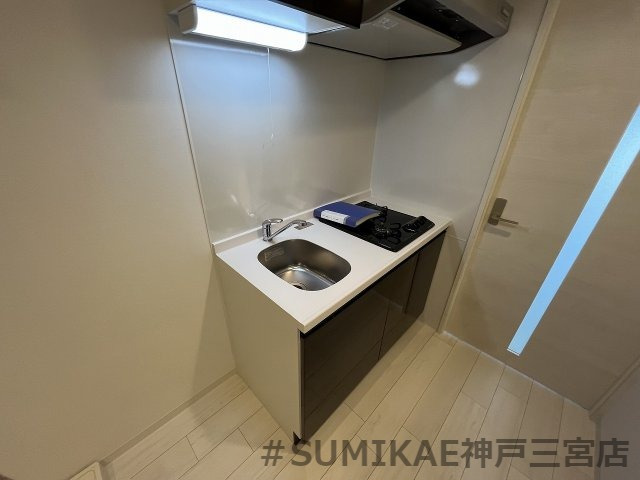 キッチン　コンパクトなキッチンで掃除もラクラク