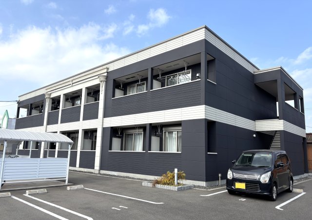 建物外観　リライズ・軽量鉄骨造