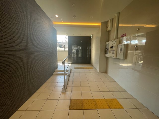 ロビー　★ ★ 口コミ２００件以上　評価４.９のお店 ★ ★
