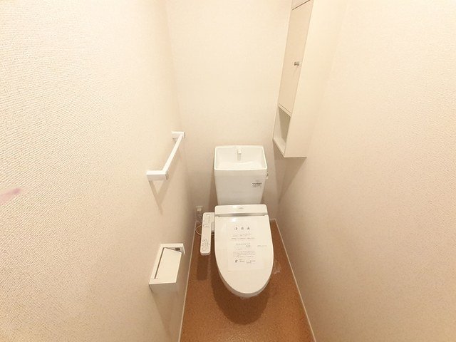 トイレ　トイレもきれいです
