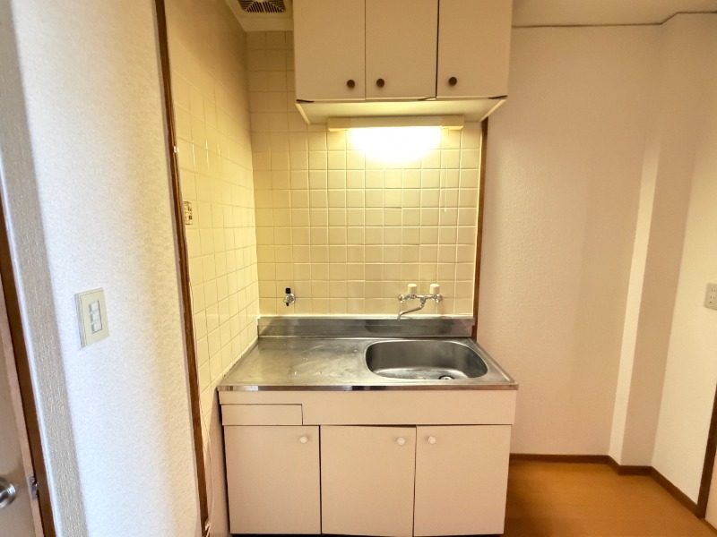 キッチン　３０２号室の写真
