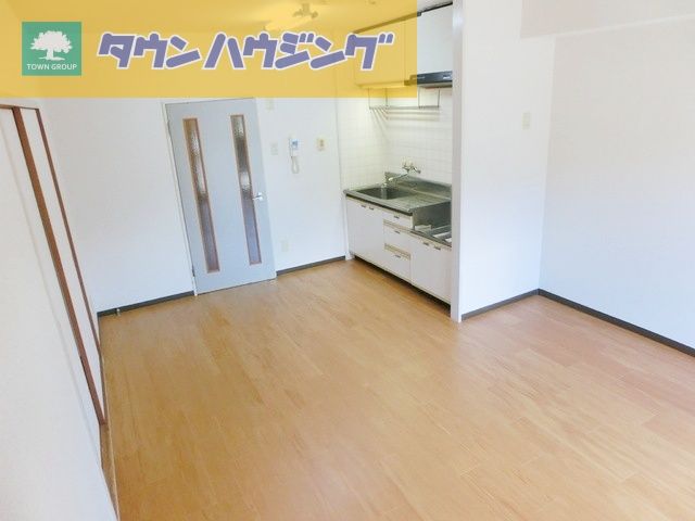 居室・リビング　詳細はタウンハウジングまで！043-290-8070