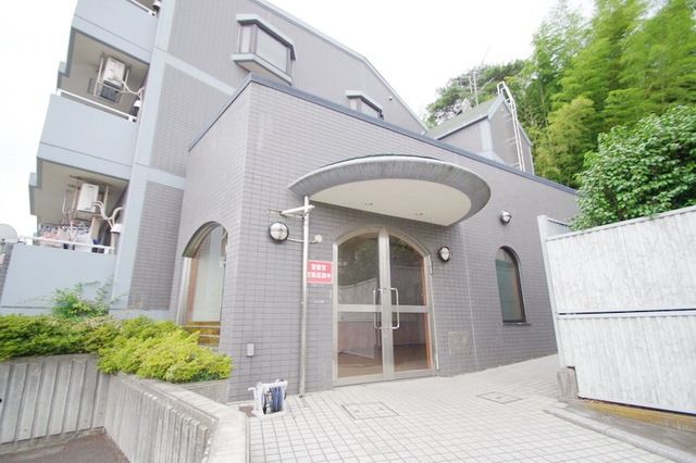 エントランス　★タウンハウジング稲田堤店までお問合せください★