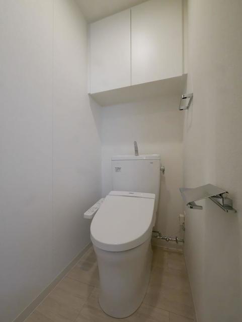 トイレ　※写真は同タイプ住戸です。