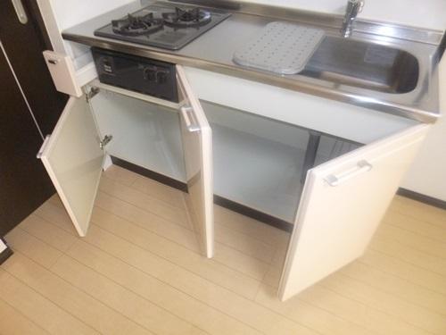 収納　たっぷりキッチン収納