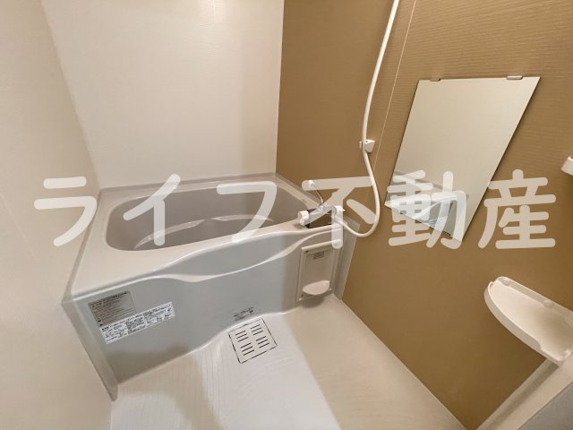 バス・シャワールーム　ゆったり過ごせるお風呂です