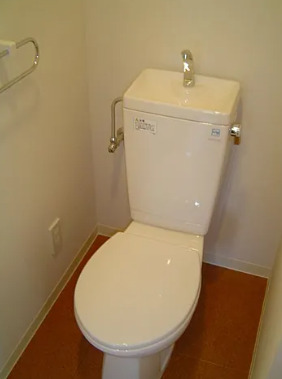 トイレ　清潔感のあるトイレです