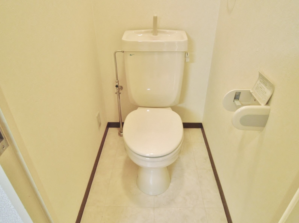 トイレ　写真は実際と異なる場合がございます。