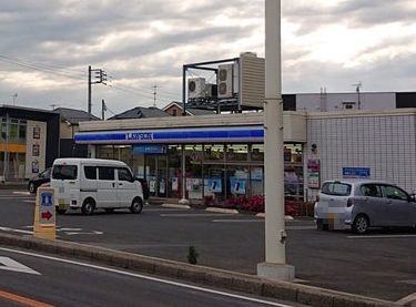 コンビニ　ローソン（コンビニ）まで350m