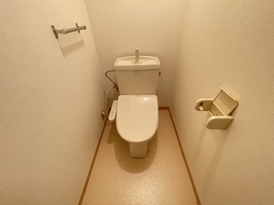 トイレ　※別部屋の写真です