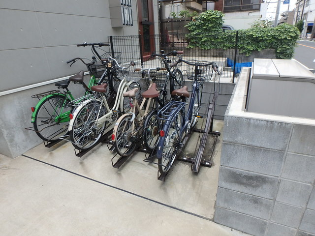 エントランス　駐輪所