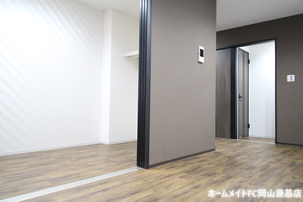 ＪＲ山陽本線 岡山駅 徒歩40分 2階建 築4年の居間写真