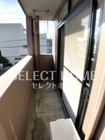 バルコニー　陽当たり良好なバルコニーです