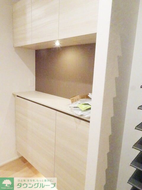 玄関　キッチン