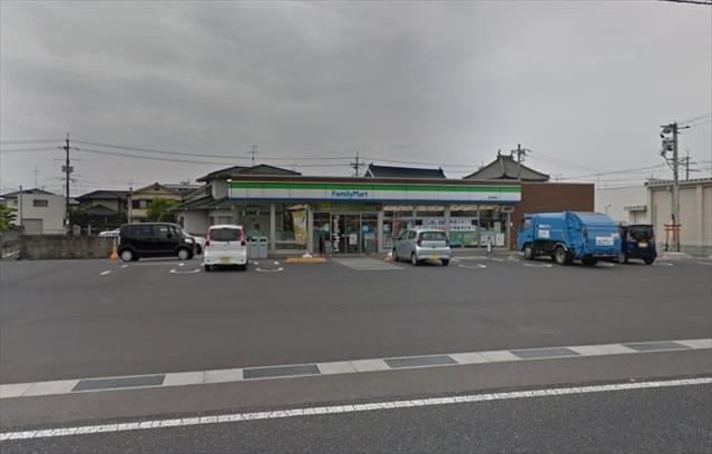 コンビニ　ファミリーマート高松稲荷店（コンビニ）まで696m