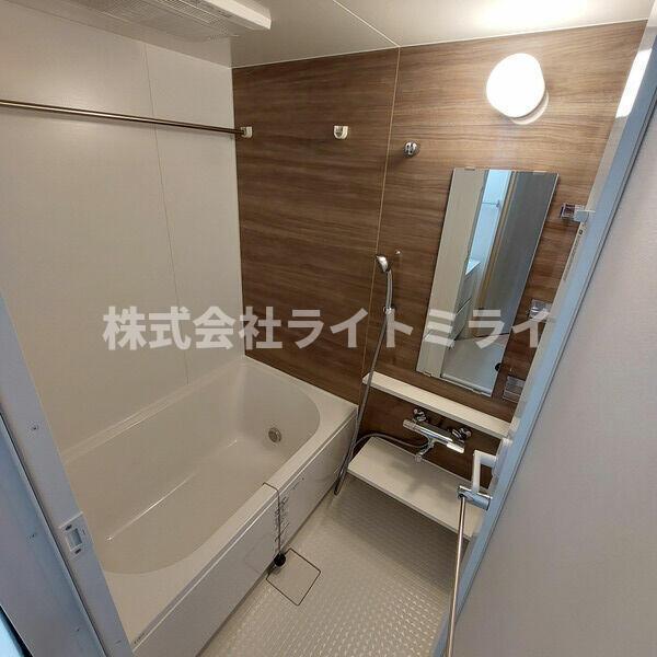 バス・シャワールーム　?