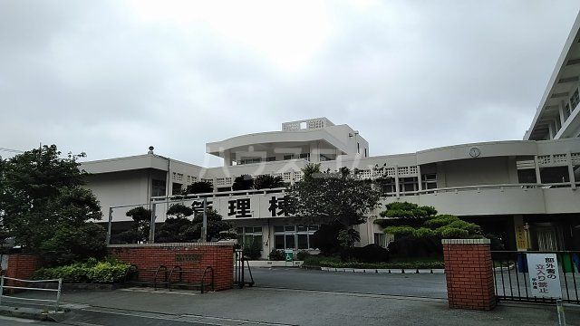 高校・高専　沖縄県立浦添商業高等学校（高校・高専）まで4336m