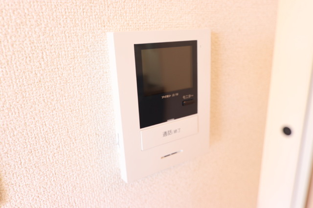 セキュリティ　安心のモニター付ドアホン♪