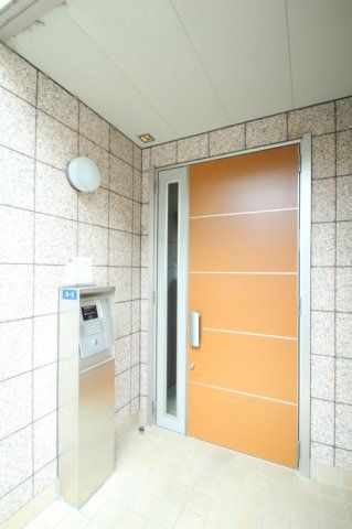 エントランス　防犯面もばっちりです！