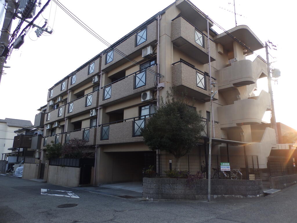 建物外観　角部屋