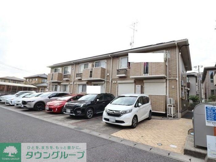建物外観　駐車場