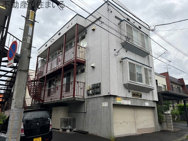 建物外観　外観写真（昼）