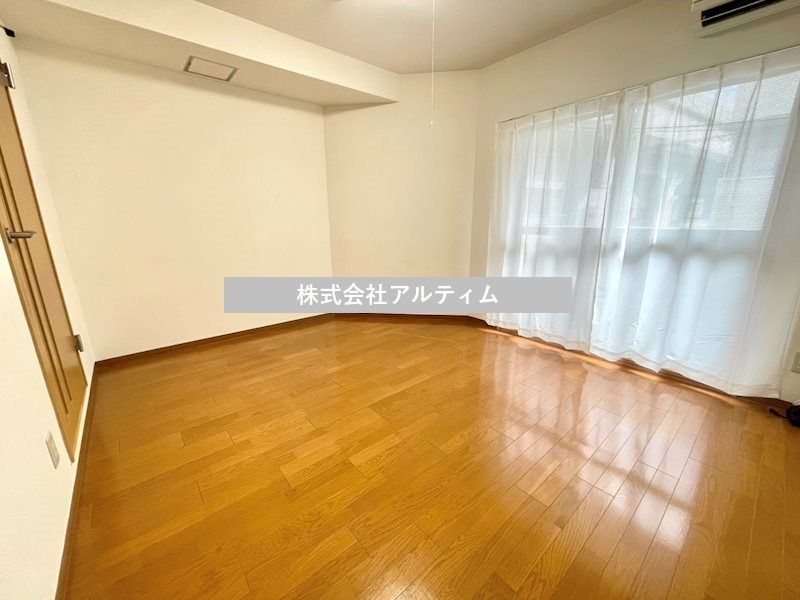 居室・リビング　※同タイプの他のお部屋です