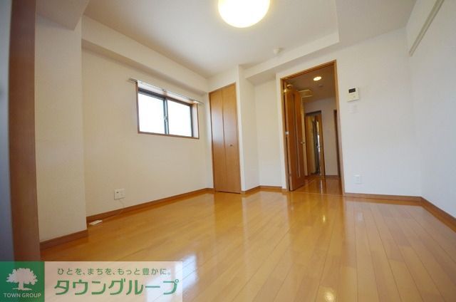 居室・リビング　明るく広いお部屋です