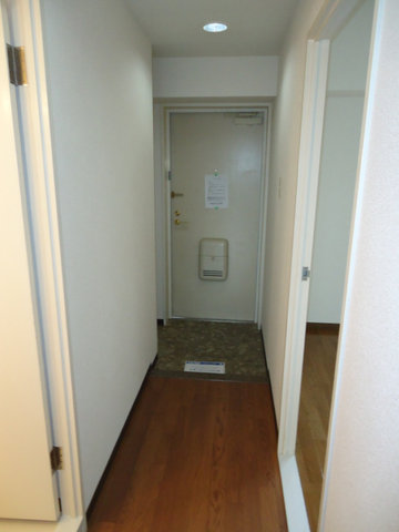 玄関　落ち着いた玄関です