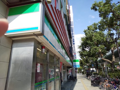 コンビニ　ファミリーマート 日本橋一丁目店（コンビニ）まで141m