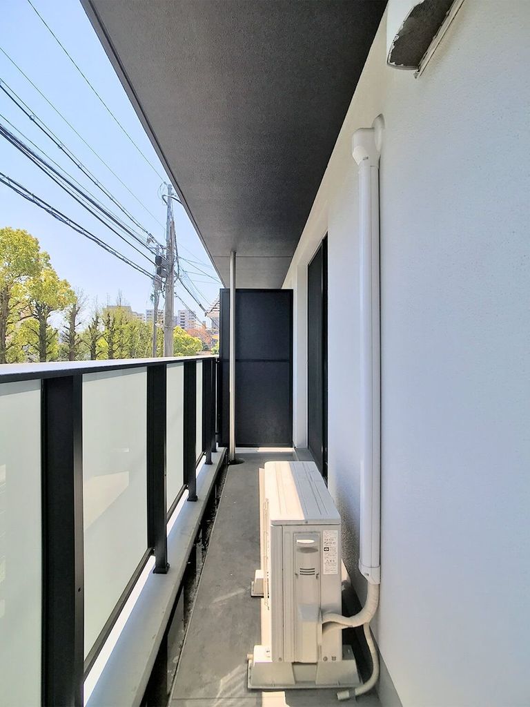 バルコニー　現状優先とし写真は参照とする。
