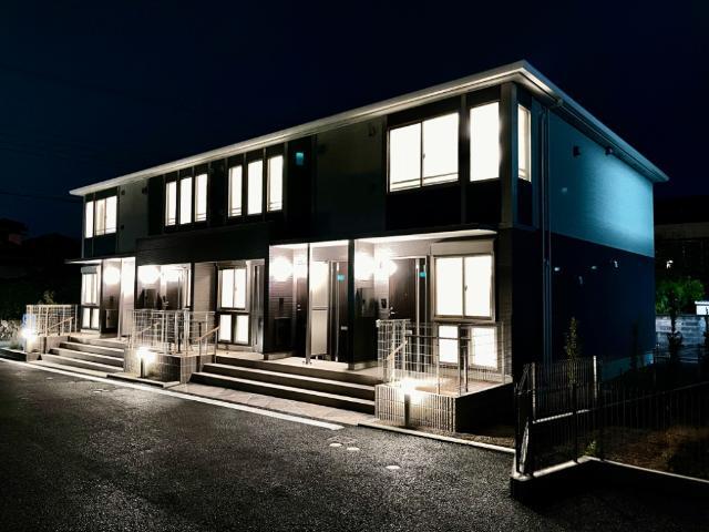 建物外観　外観写真（夜）