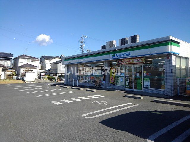 コンビニ　ファミリーマート 豊橋緑ヶ丘店（コンビニ）まで1756m