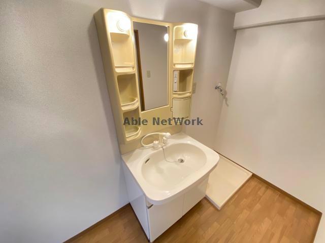 洗面設備　同型