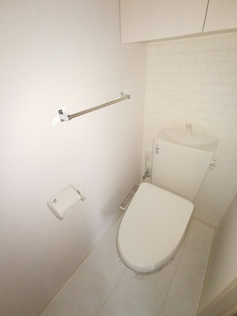 トイレ　写真は別の部屋のものです