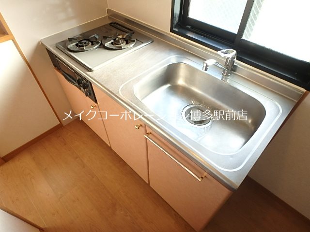 キッチン　※棟内別部屋参考写真