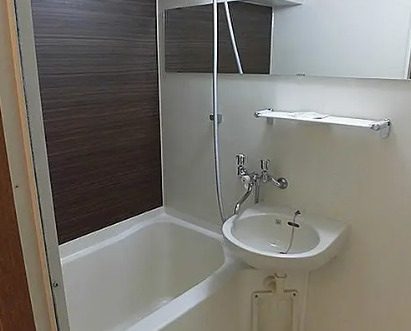 バス・シャワールーム　別部屋の画像を使用しております。
