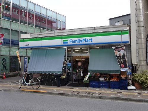 コンビニ　ファミリーマート経堂北店（コンビニ）まで148m