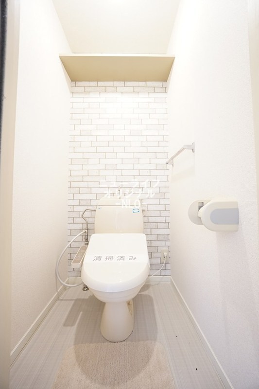 トイレ　トイレには快適な温水洗浄便座付