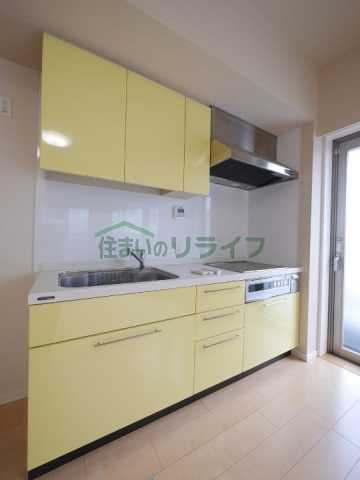 プライムアーバン新宿夏目坂タワーレジデンスのキッチン写真