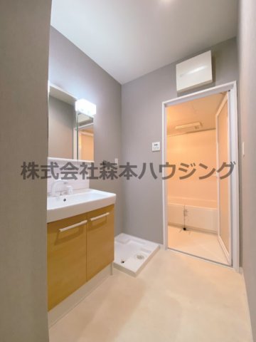 洗面設備　忙しい朝には欠かせない洗面所です