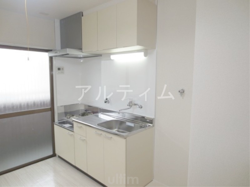 キッチン　別の部屋の写真