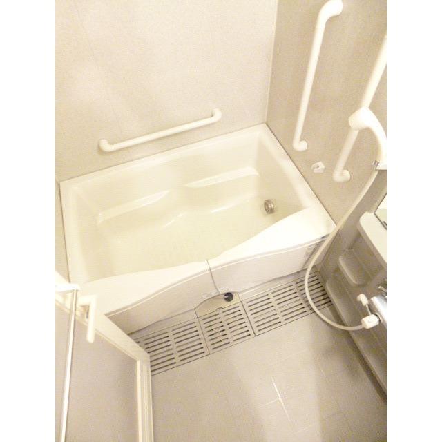 バス・シャワールーム　浴室